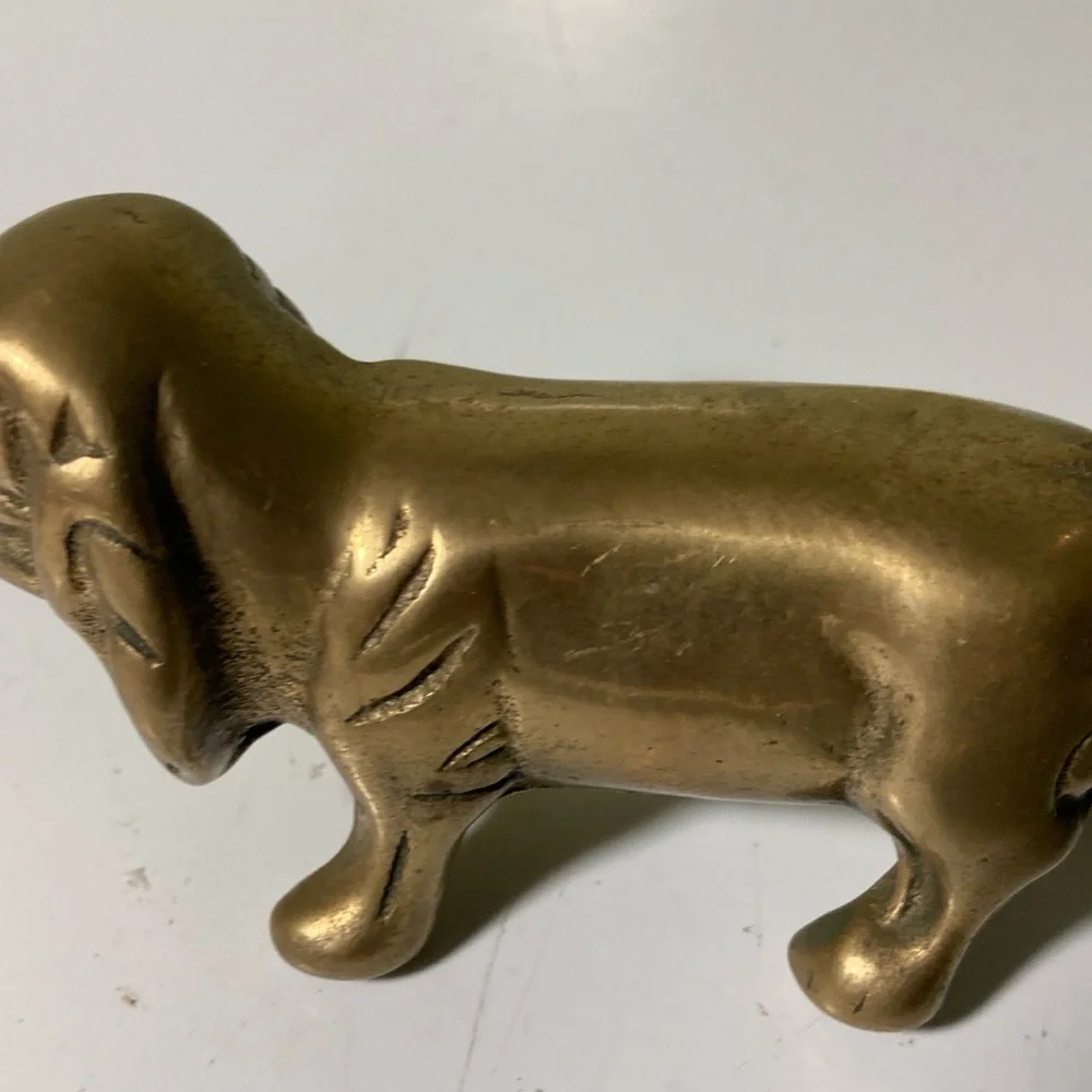 Solid Brass Basset Hound Dog Paperweight Desk Decor 4" Figurine Weiner Dog - Picture 3 of 4